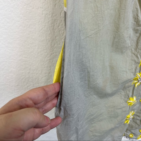 KAS New York Embroidered Beaded Pocket Tunic - Picture 4 of 10